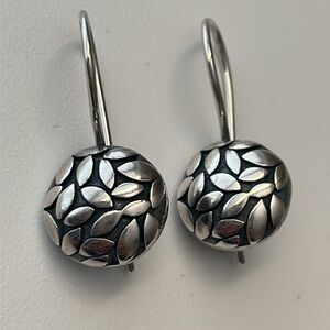 Retired Silpada 925 Sterling Silver Petal-Like Earrings